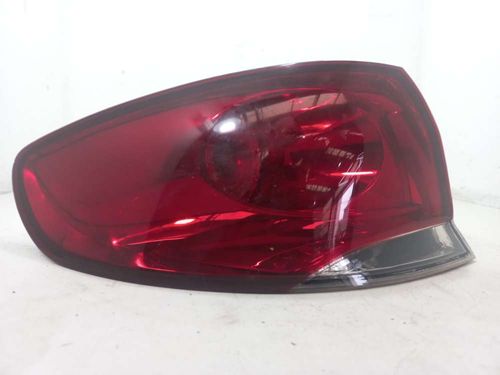 LANTERNA ESQUERDA FIAT SIENA 1.4 2014
