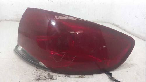 LANTERNA DIREITA FIAT SIENA 1.0 2014