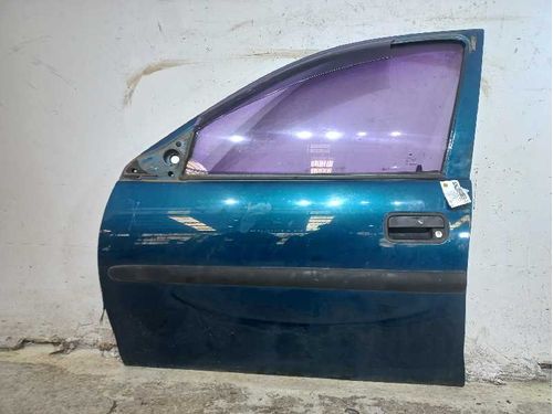 PORTA DIANTEIRA ESQ CHEVROLET CORSA 1.0 2000